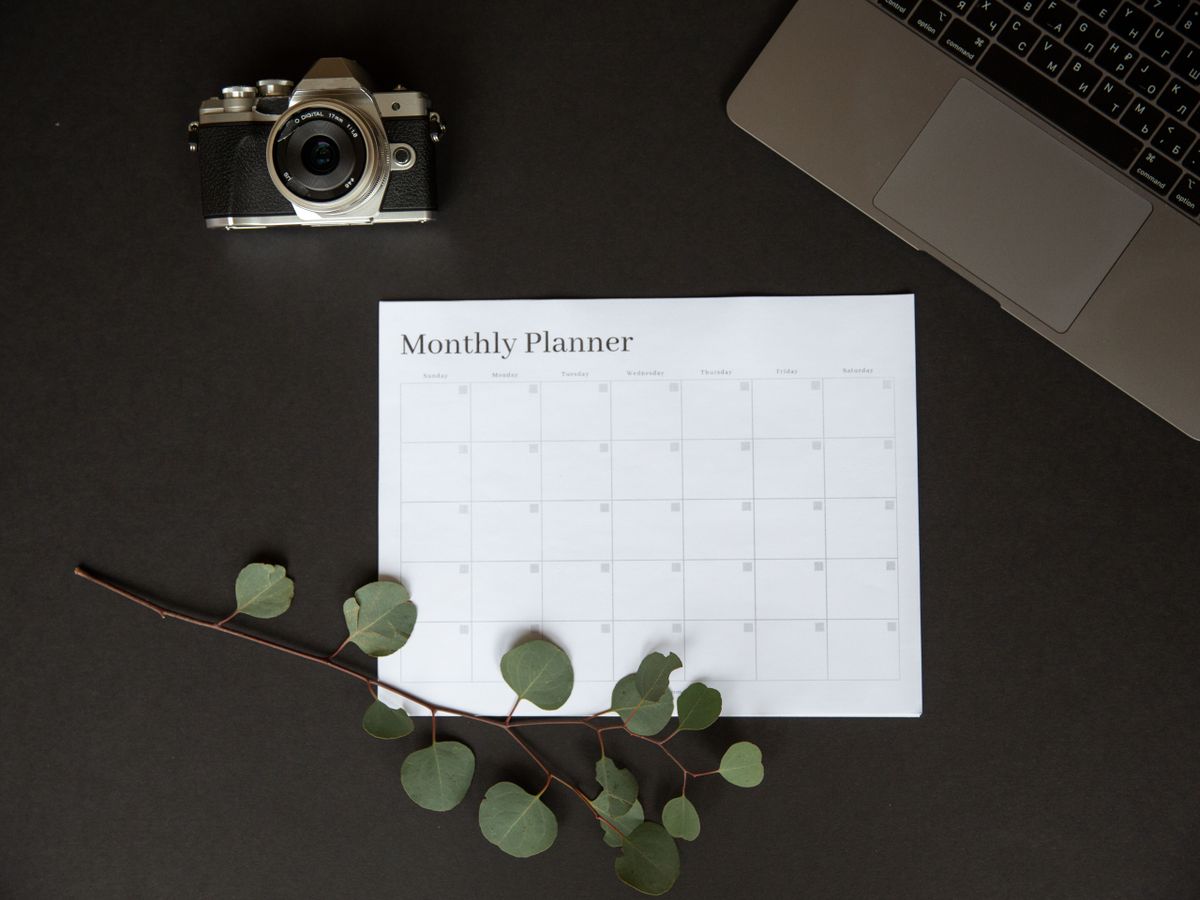 Monthly planner used to map out a 30-day move-out timeline plan