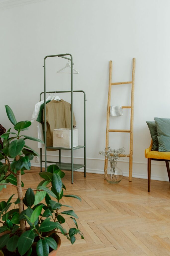 A tidy minimalist rental interior kept calm with a weekly reset routine